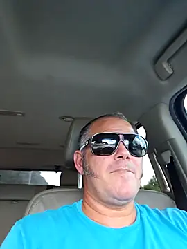 cubanitofeliz40 online show from 10.27.25