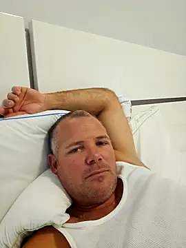 cubanitofeliz40 online show from 11.30.25