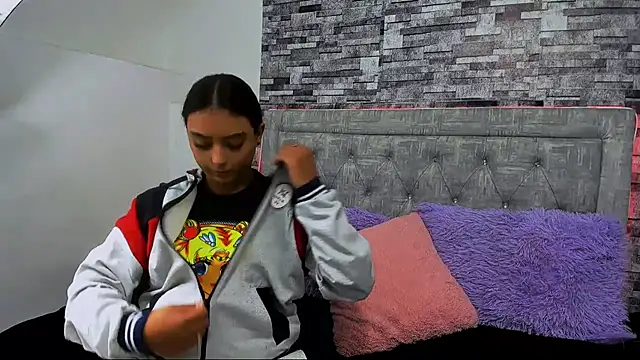 nicolexxaleja online show from 10.20.25