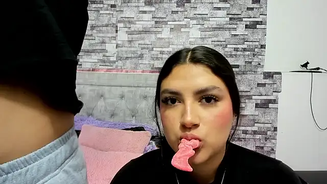 nicolexxaleja online show from 12.19.25