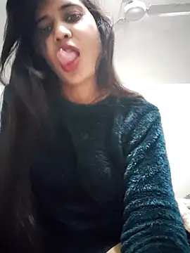 cute radhikaa online show from 12.20.25