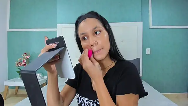 ania gomez online show from 10.17.25