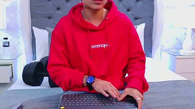 ZoeKrug online show from 01.16.26