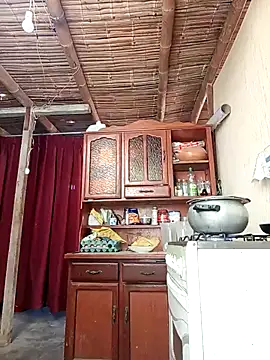 LecheDeSoya666 online show from 11.04.25