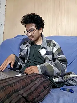 LecheDeSoya666 online show from 11.25.25