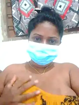 Snapshot of boosypussy chatting on 04.24.26 boosypussy online show from 04.24.26