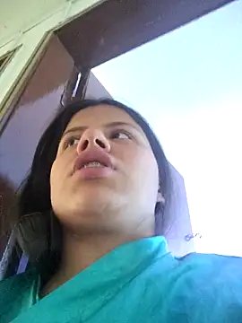 Snapshot of sasha_roldann chatting on 12.17.25 sasha roldann online show from 12.17.25