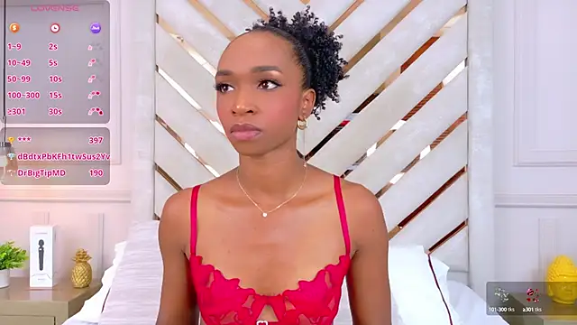 Snapshot of Agatha-Adams chatting on 10.01.25 Agatha-Adams online show from 10.01.25