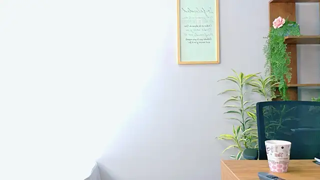 Agatha-Adams online show from 12.18.25