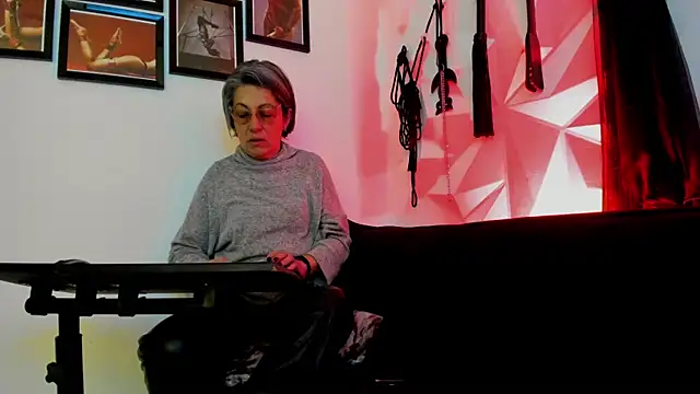 MistressNyx cg online show from 10.14.25