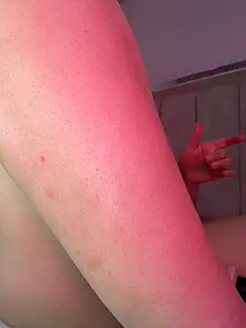 Mia Juicyberry online show from 05.14.26