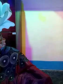 Snapshot of Nishi-2 chatting on 10.05.25 Nishi-2 online show from 10.05.25