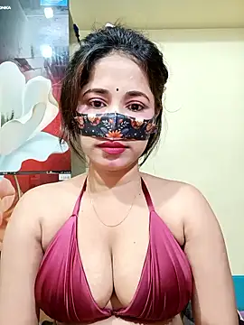 Snapshot of Nishi-2 chatting on 10.13.25 Nishi-2 online show from 10.13.25