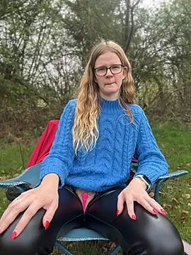 Bikergirl 97 online show from 04.16.26