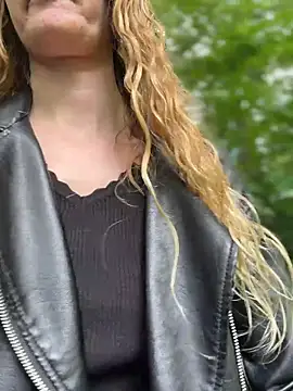 Bikergirl 97 online show from 05.20.26