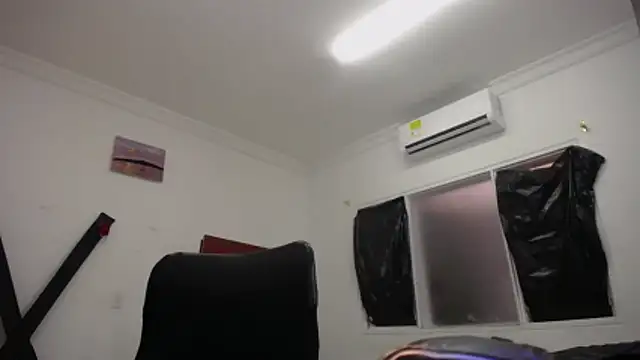 StraightBoy Nick online show from 04.24.26