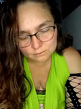 Snapshot of Kasandra_000 chatting on 12.04.25 Kasandra 000 online show from 12.04.25