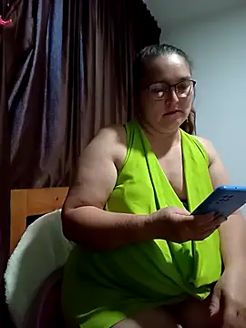 Snapshot of Kasandra_000 chatting on 12.15.25 Kasandra 000 online show from 12.15.25