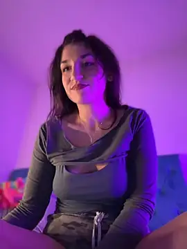 ScarletBloom  online show from 11.01.25