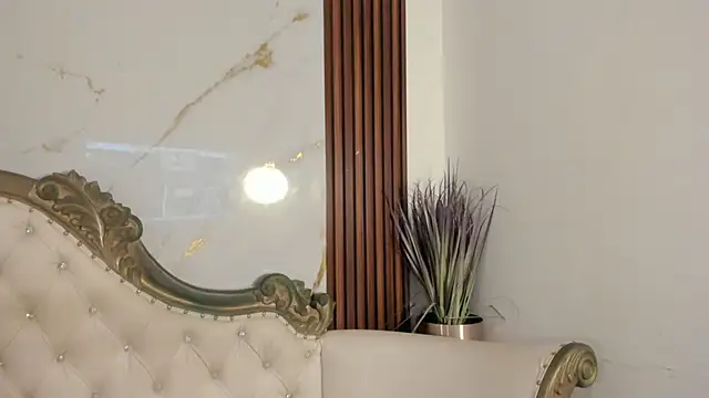 CoralieBronson online show from 09.18.25