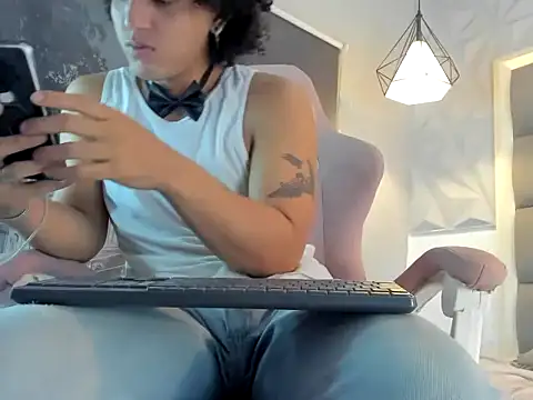 Xfire boy69 online show from 10.29.25