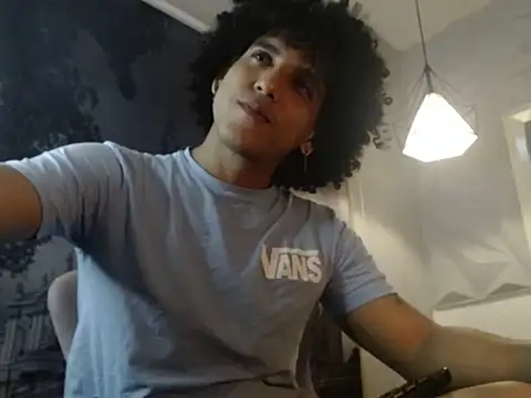 Xfire boy69 online show from 11.09.25