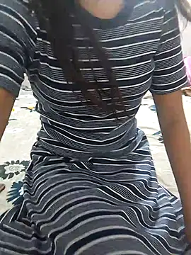 Snapshot of shilpa_r chatting on 10.14.25 shilpa r online show from 10.14.25