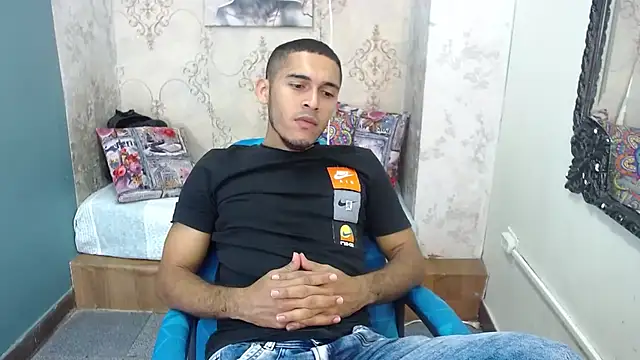 Snapshot of Derek_Storm_ chatting on 09.26.25 Derek Storm  online show from 09.26.25