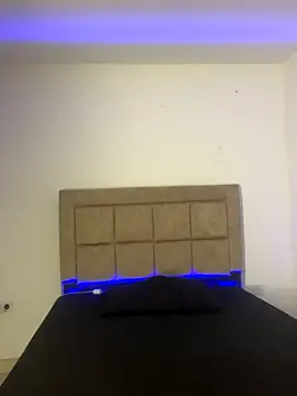 EmilyNoir1 online show from 11.22.25