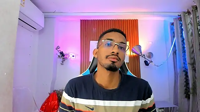 Darwin mayo online show from 10.04.25