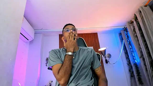 Darwin mayo online show from 10.24.25