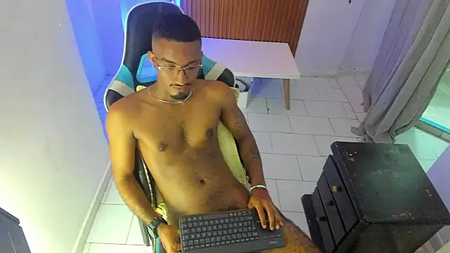 Darwin mayo online show from 04.18.26