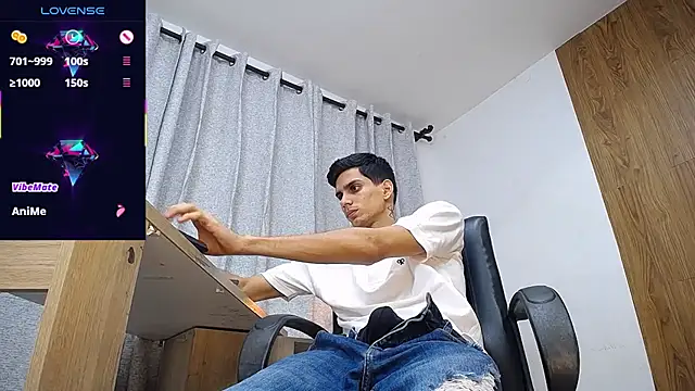 Sebalexis7 online show from 11.22.25