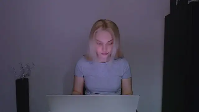 Snapshot of Lia_noo_regrets chatting on 04.03.26 Lia noo regrets online show from 04.03.26