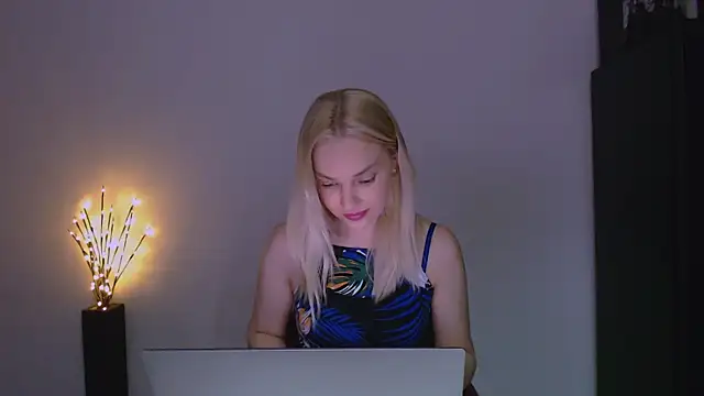 Snapshot of Lia_noo_regrets chatting on 04.05.26 Lia noo regrets online show from 04.05.26