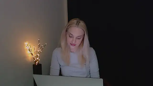Snapshot of Lia_noo_regrets chatting on 04.20.26 Lia noo regrets online show from 04.20.26