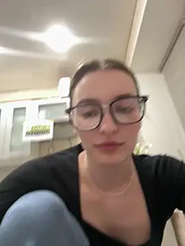 ZariaFlame online show from 04.23.26