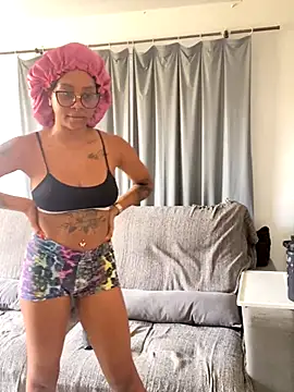 Snapshot of anasasuga chatting on 11.03.25 anasasuga online show from 11.03.25