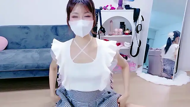 Snapshot of -Nyanko-chan- chatting on 06.23.26 -Nyanko-chan- online show from 06.23.26