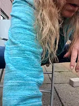 HotWifeLyn68 online show from 11.04.25