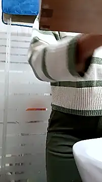 Snapshot of Flacidas chatting on 02.14.26 Flacidas online show from 02.14.26