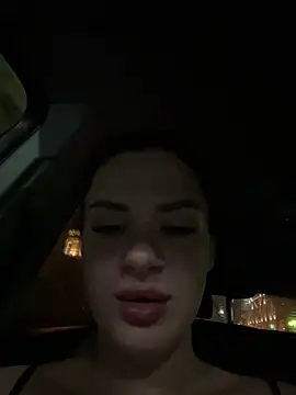 Snapshot of MiraReach chatting on 09.12.25 MiraReach online show from 09.12.25