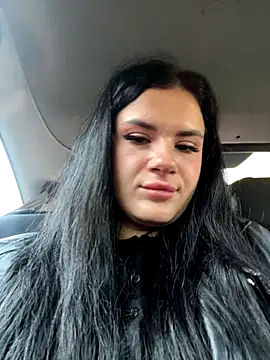 Snapshot of MiraReach chatting on 09.26.25 MiraReach online show from 09.26.25