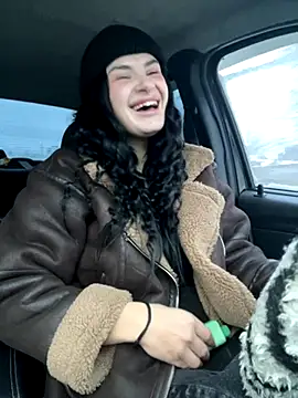 Snapshot of MiraReach chatting on 11.11.25 MiraReach online show from 11.11.25