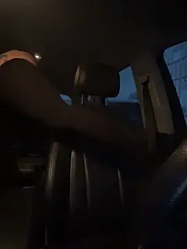 Snapshot of MiraReach chatting on 12.04.25 MiraReach online show from 12.04.25