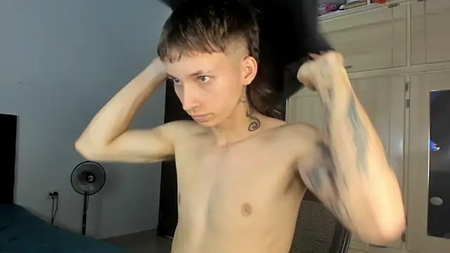 Snapshot of spacehumanz chatting on 02.12.26 spacehumanz online show from 02.12.26