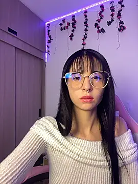 Lia  1 online show from 01.07.26