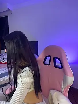 Lia  1 online show from 03.04.26