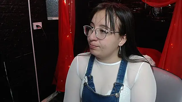 Snapshot of mia_778 chatting on 09.16.25 mia 778 online show from 09.16.25