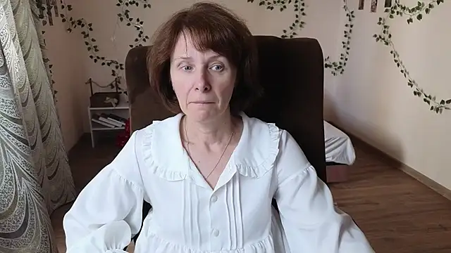 Lia Tito online show from 09.15.25